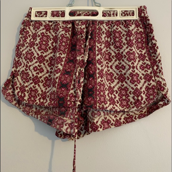 Brandy Melville Pants - brandy melville shorts